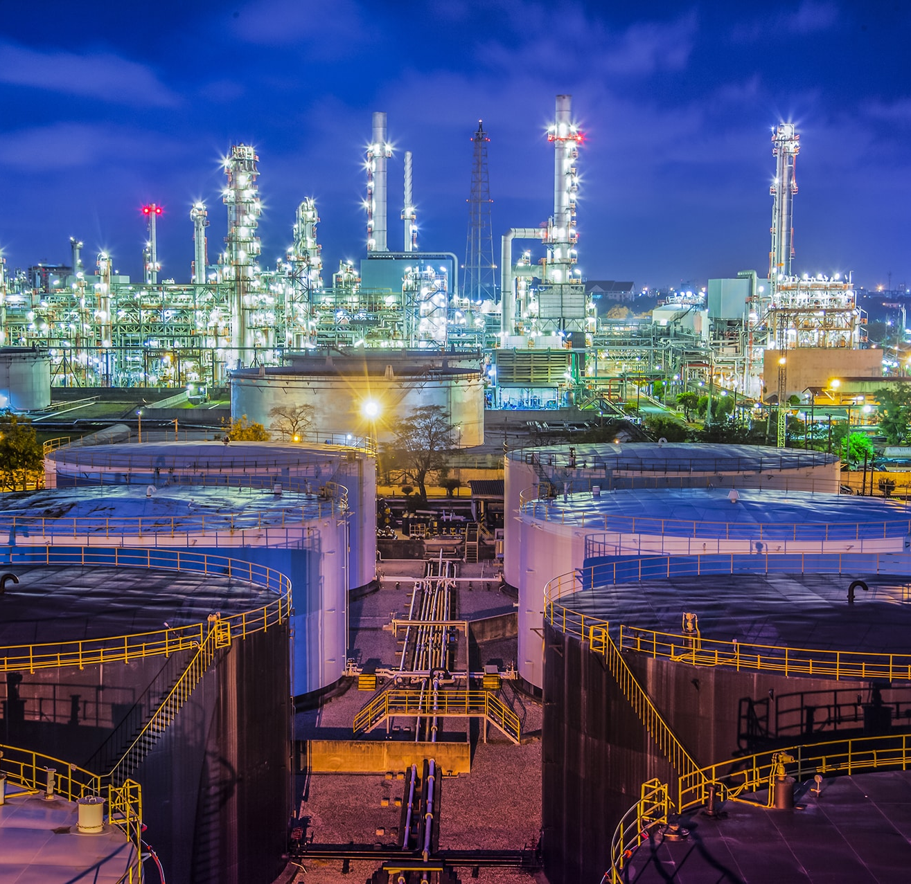 The Specialty Department offers carbon, alloy/chrome, stainless, and high nickel pipe and tubing that is used in refineries, petro-chemical plants, power plants, and other related industries. Our product portfolio consists of but is not limited to the following: